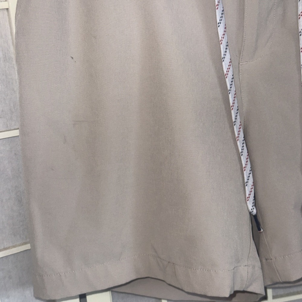 Chubbies Everywear Performance Shorts 6" Inseam Khaki Stretchy Beach Mens Large - Picture 4 of 13